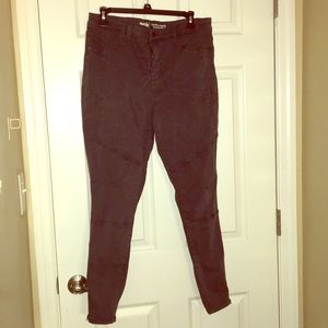 High waisted olive-gray jegging
